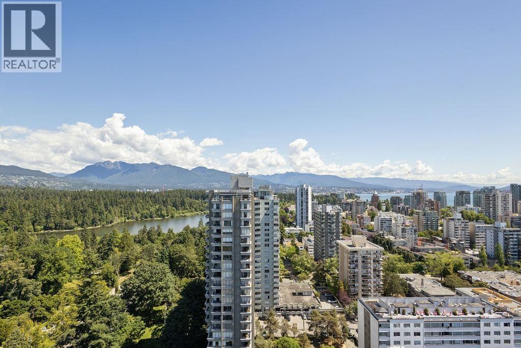 2501 2055 PENDRELL STREET, Vancouver