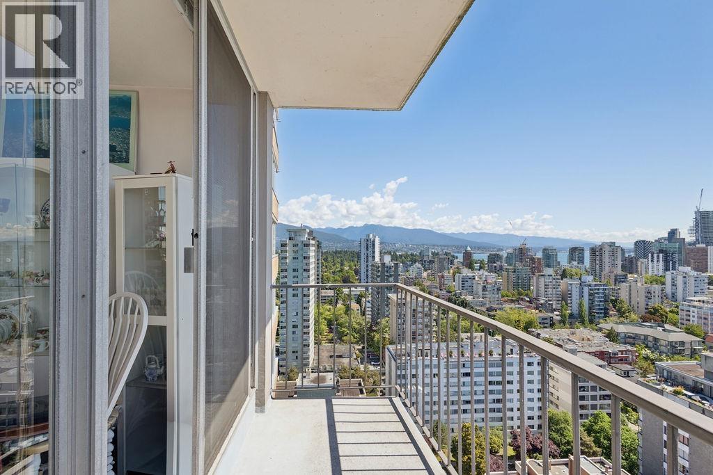 2501 2055 PENDRELL STREET, Vancouver