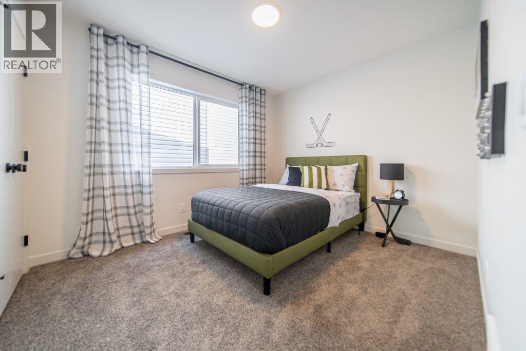 *Photos are representative of a similar model. Colours, finishes, fixtures, and layout specifications may vary. Area size was calculated by applying the RMS to the blueprints provided by the builder.*