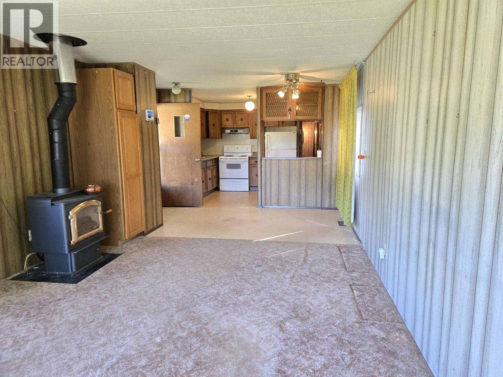 Photo 9 of 36 — 7305 EUGENE ROAD · Prince George, BC