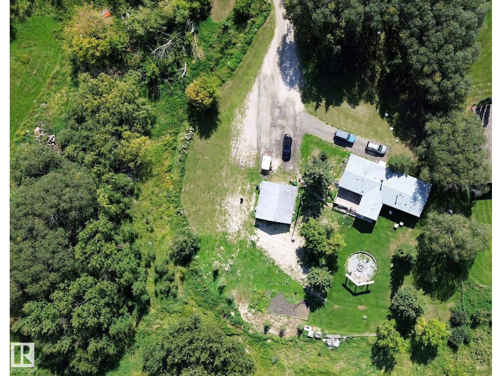 3054 28 AV SW - photo 3