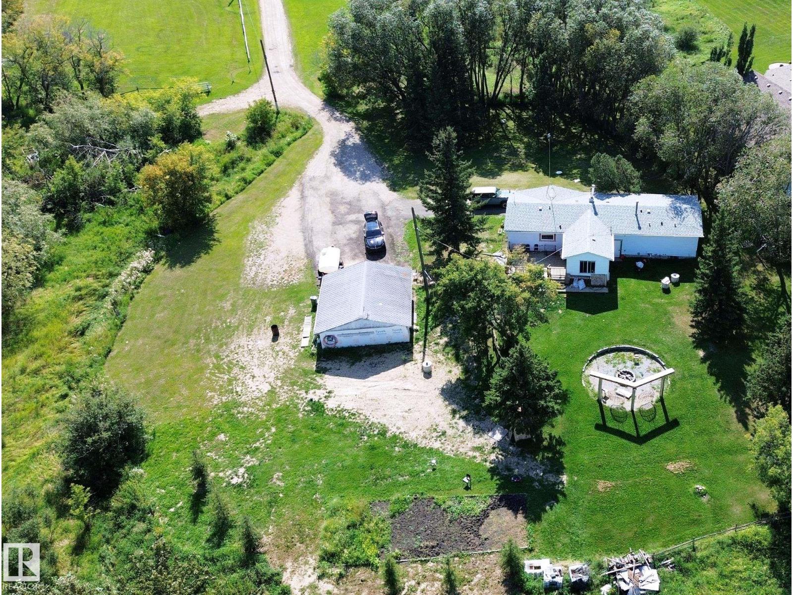 3054 28 AV SW - photo 5