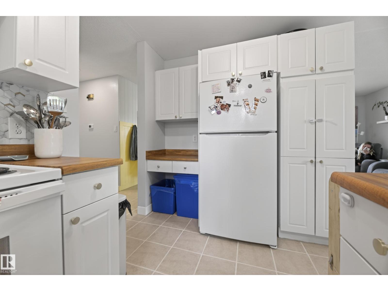 2 CRANE RD — photo 14