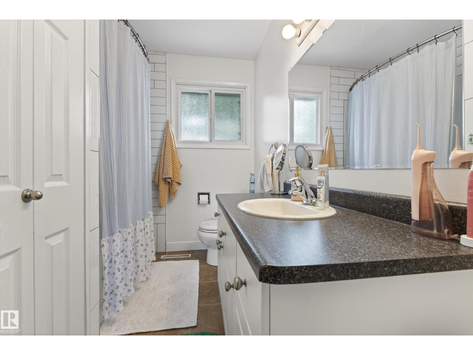 2 CRANE RD — photo 21