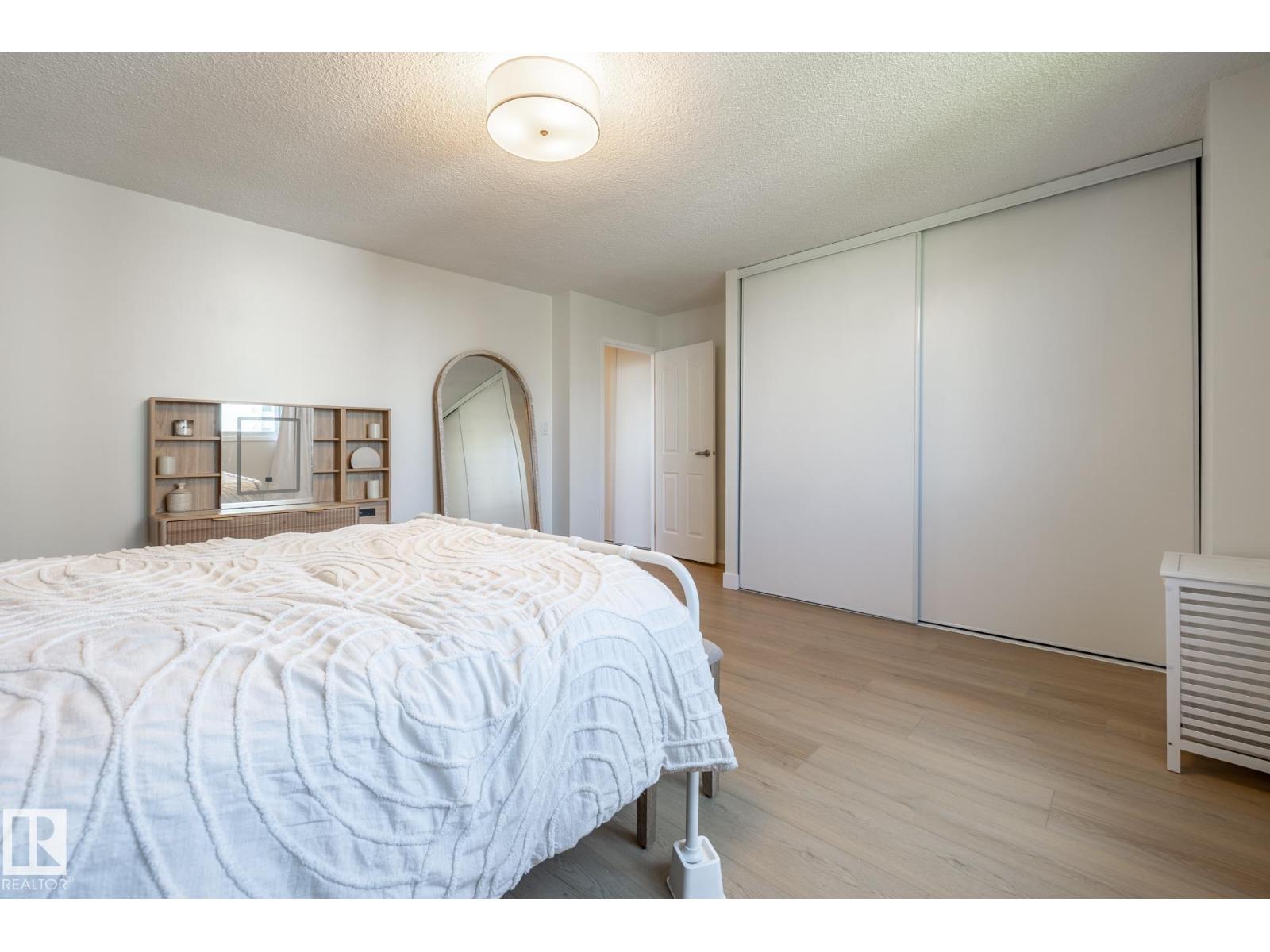 #807 10011 116 ST NW - 24