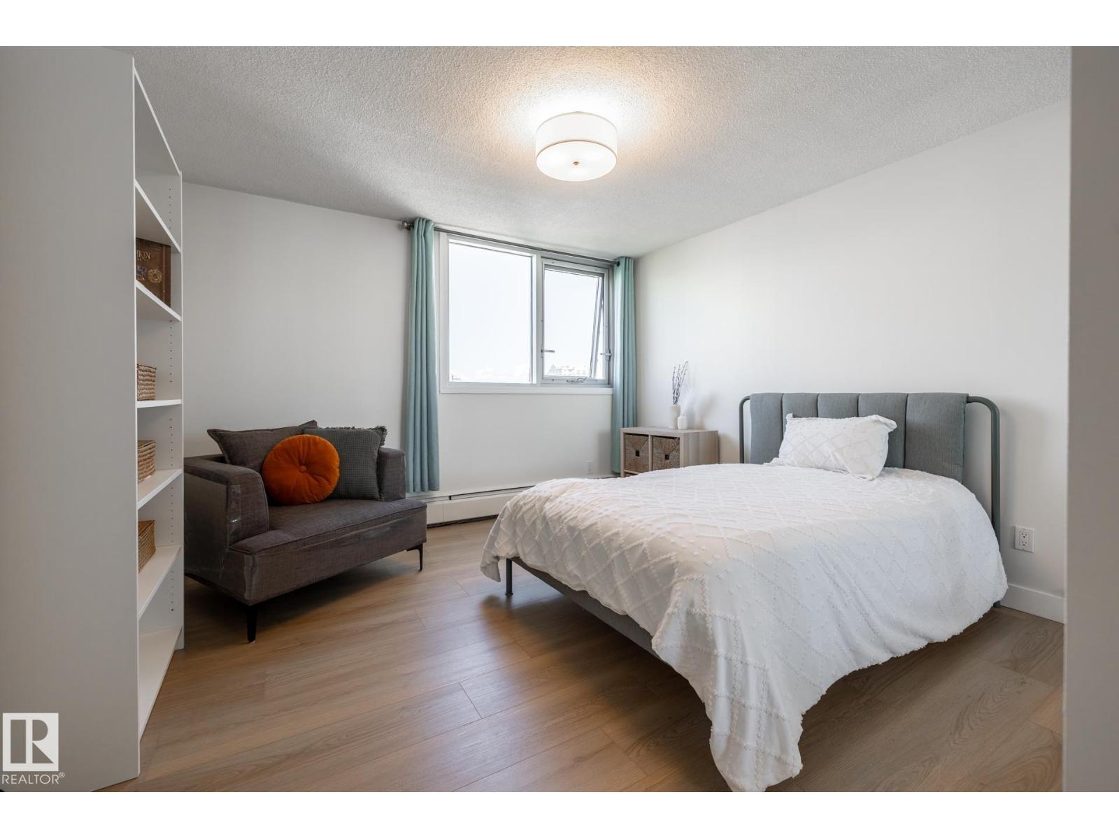 #807 10011 116 ST NW - 25