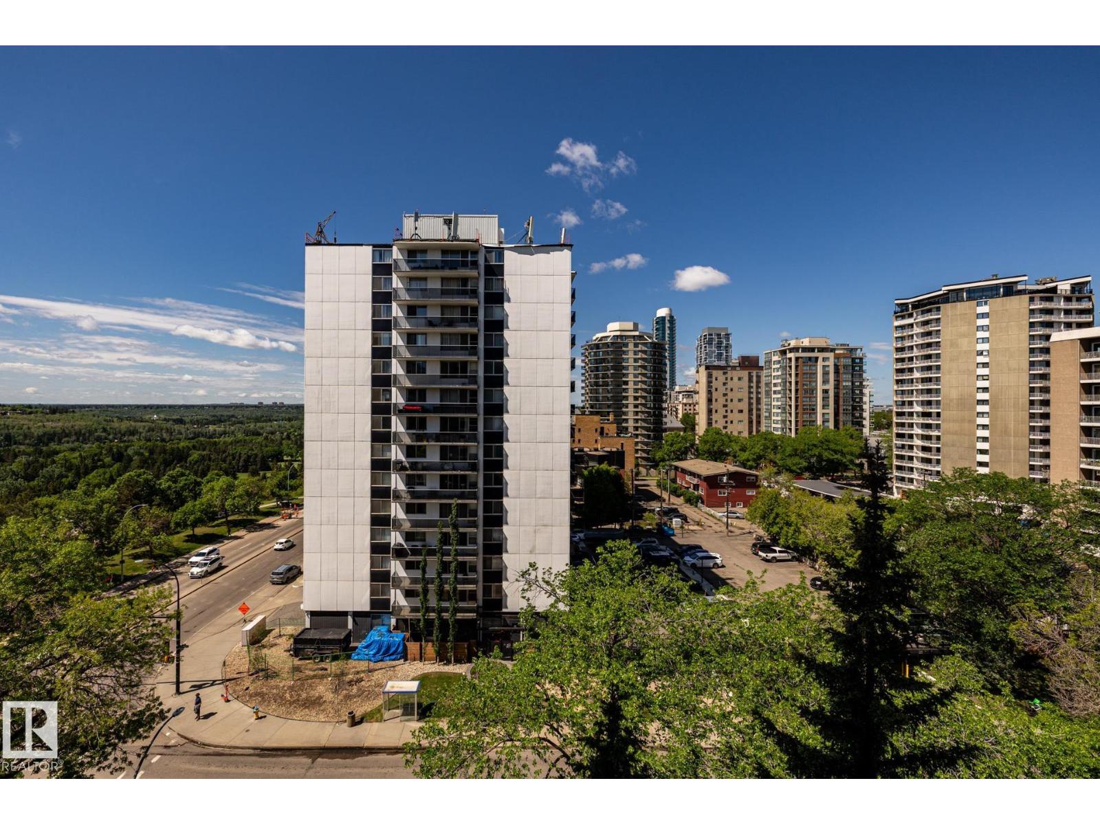#807 10011 116 ST NW - 38