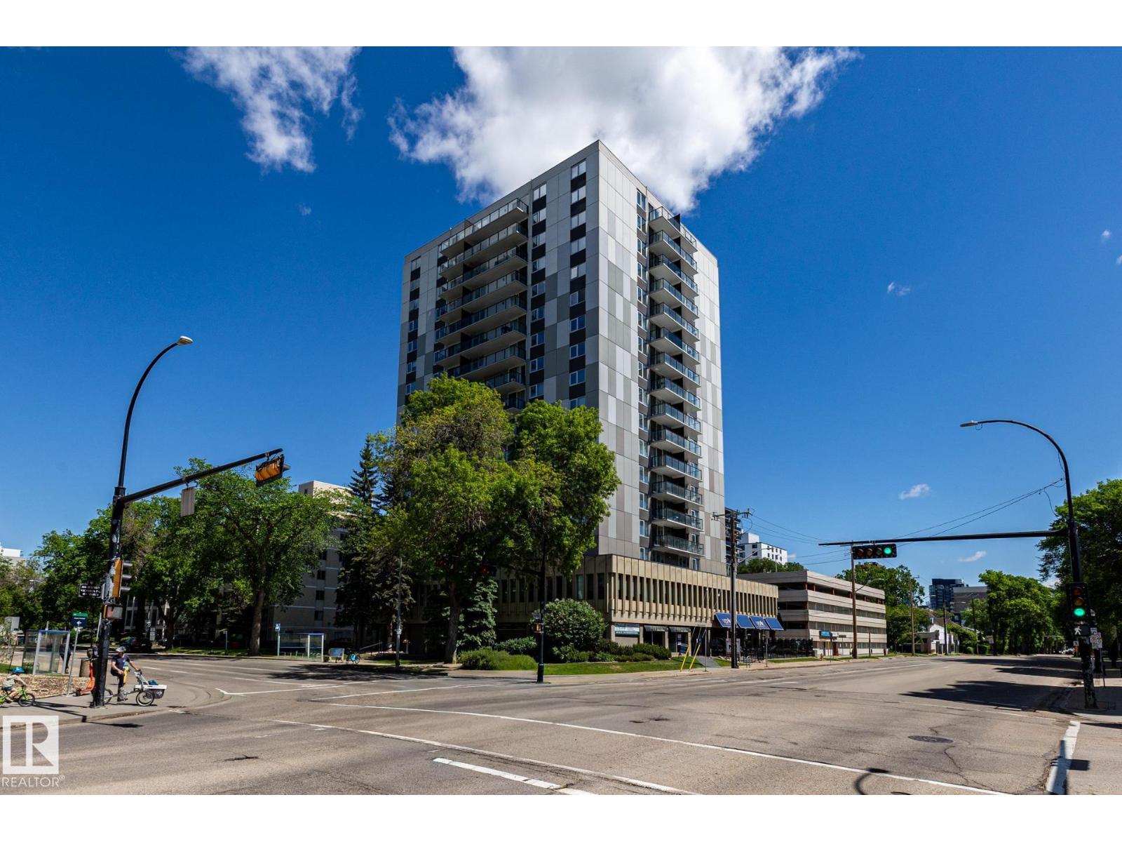 #807 10011 116 ST NW - 45