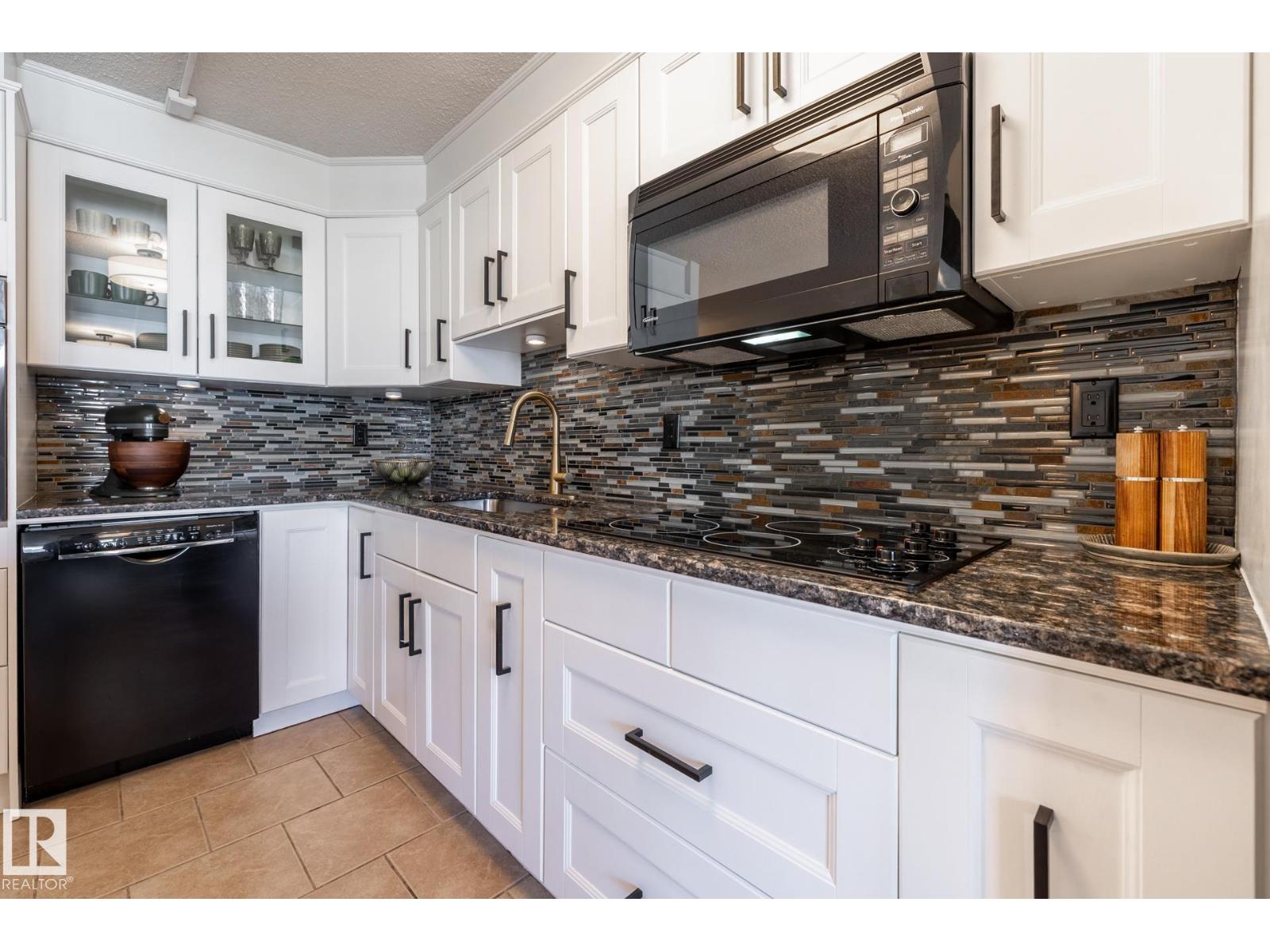 #807 10011 116 ST NW - 5