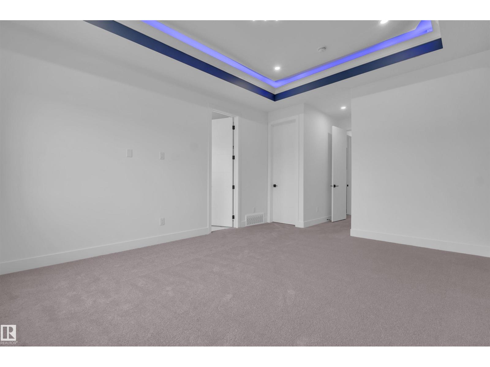 3513 42 AV — photo 24