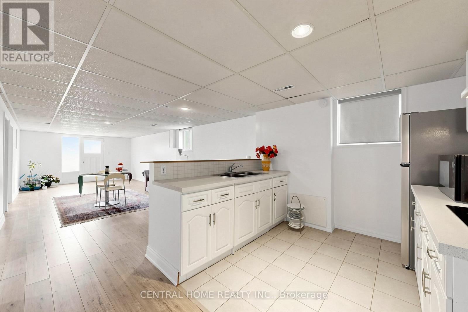 80 HEASLIP TERRACE - 27