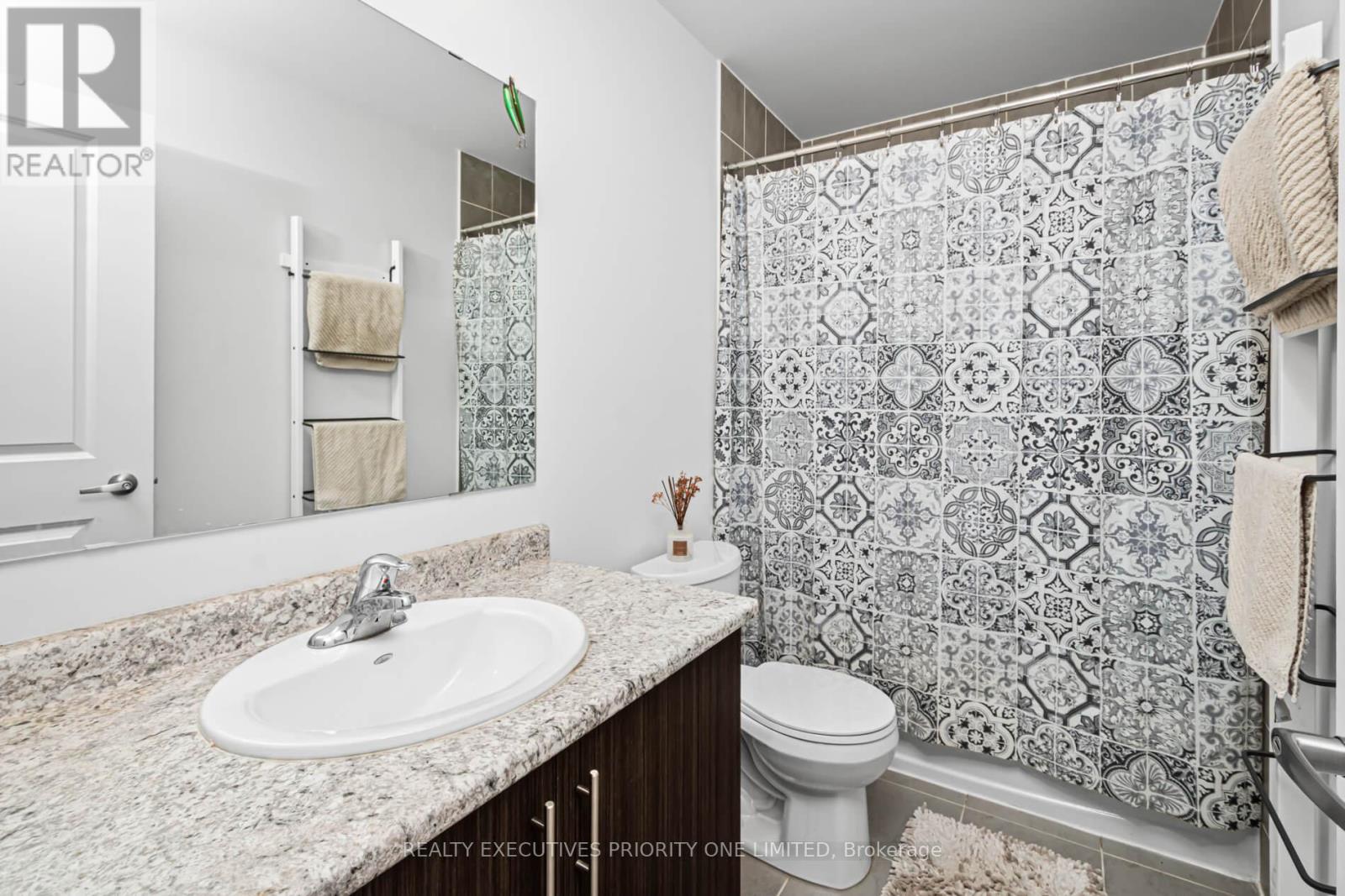 30 SAM BATTAGLIA CRESCENT - 23