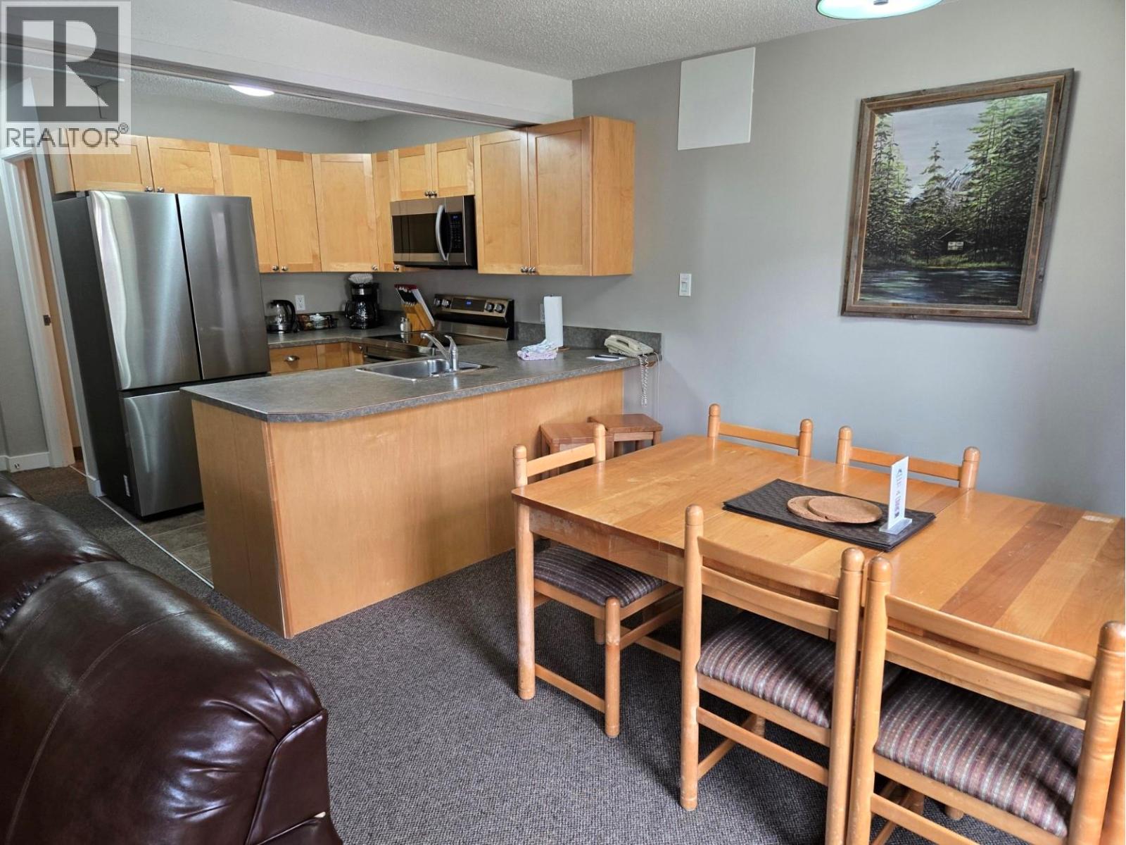 #526 2030 Panorama Drive - 11