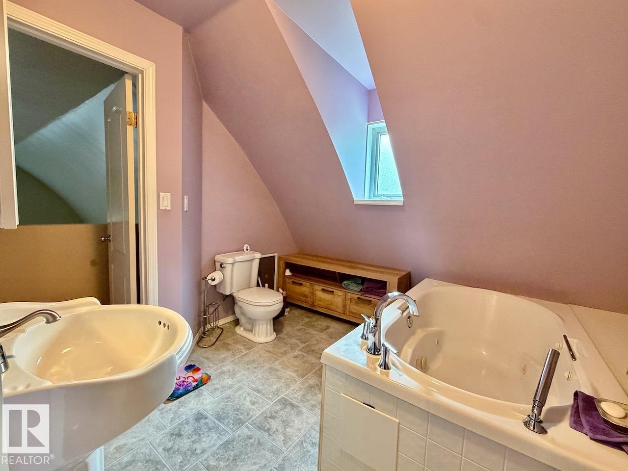 7113 Township Rd 524 — photo 16
