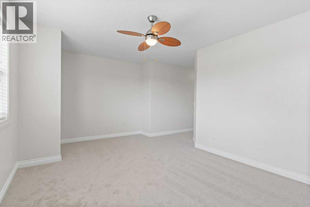 1724 High Park Boulevard NW — photo 26