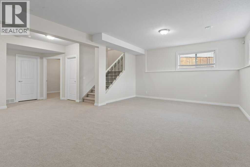 1724 High Park Boulevard NW — photo 28