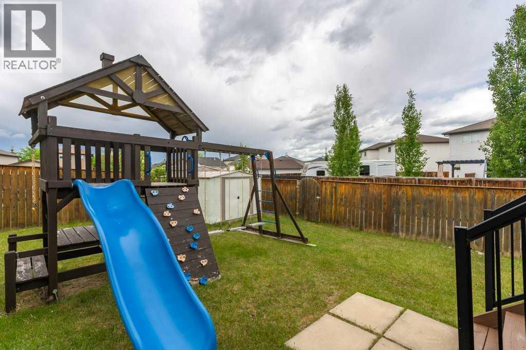 1724 High Park Boulevard NW — photo 35
