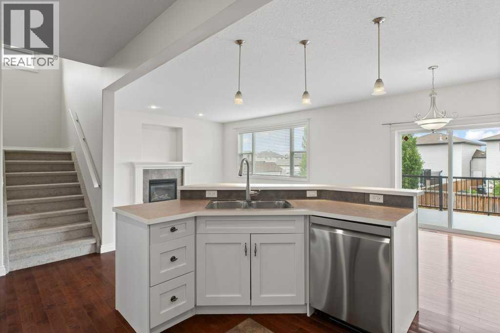 1724 High Park Boulevard NW - photo 5