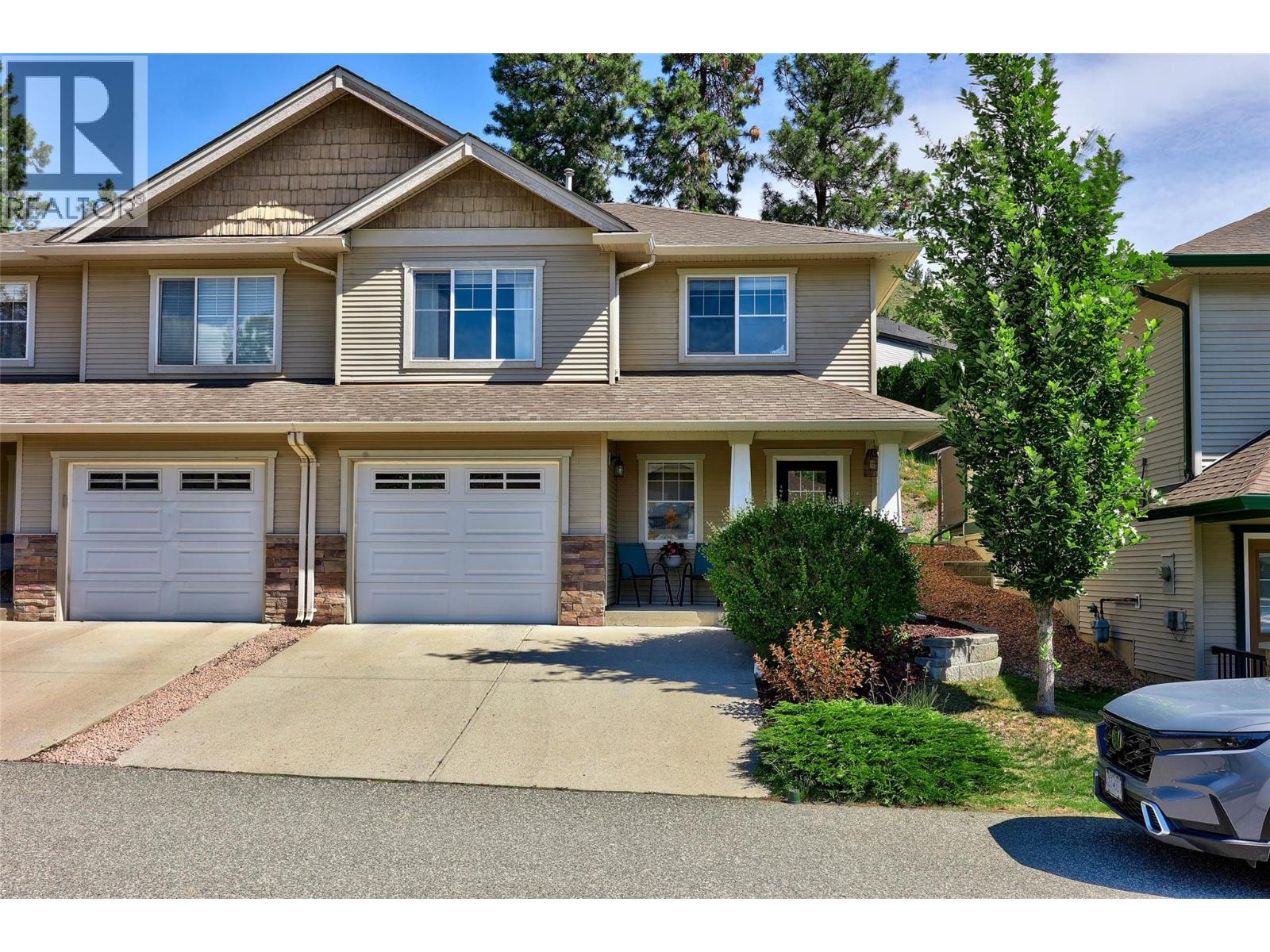 #32 1940 HILLSIDE Drive - 1