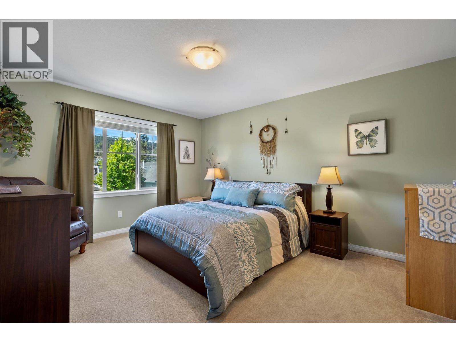 #32 1940 HILLSIDE Drive - 14