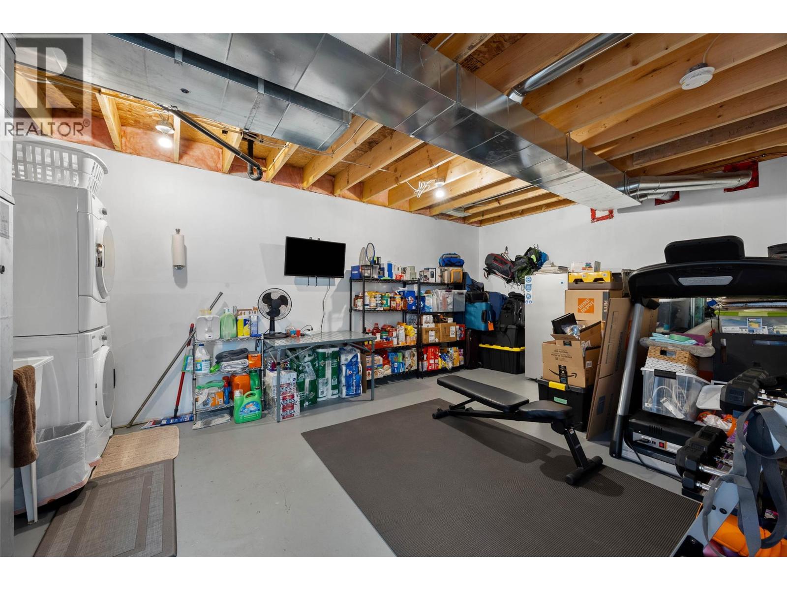 #32 1940 HILLSIDE Drive - 22