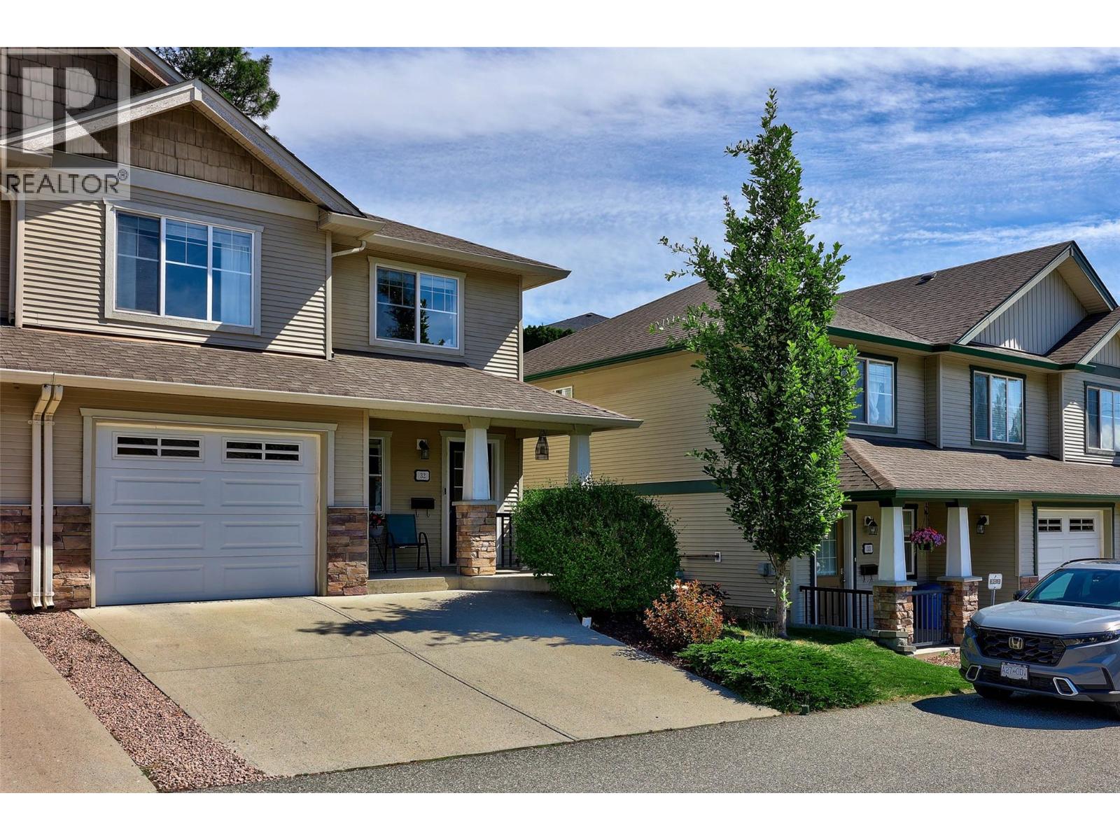 #32 1940 HILLSIDE Drive - 30