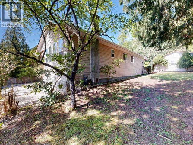 8098 CENTENNIAL DRIVE - Image 2