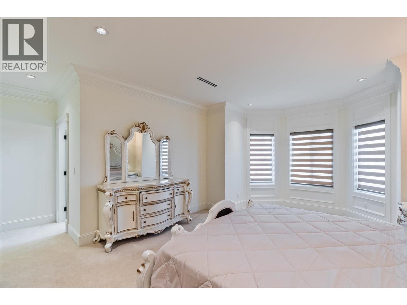 8371 MOWBRAY Road, Richmond