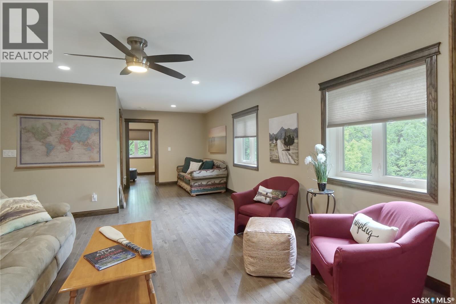 662 Valley DRIVE — photo 23