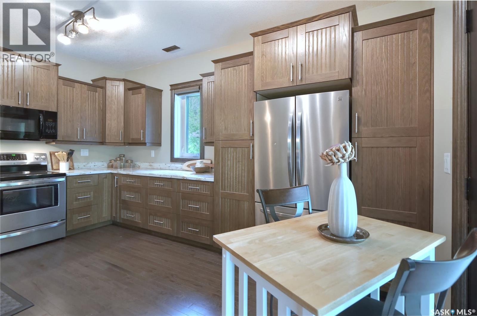 662 Valley DRIVE — photo 10
