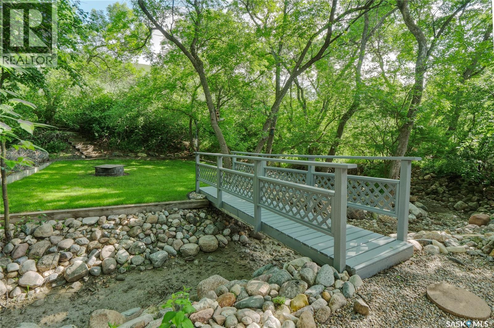 662 Valley DRIVE — photo 36
