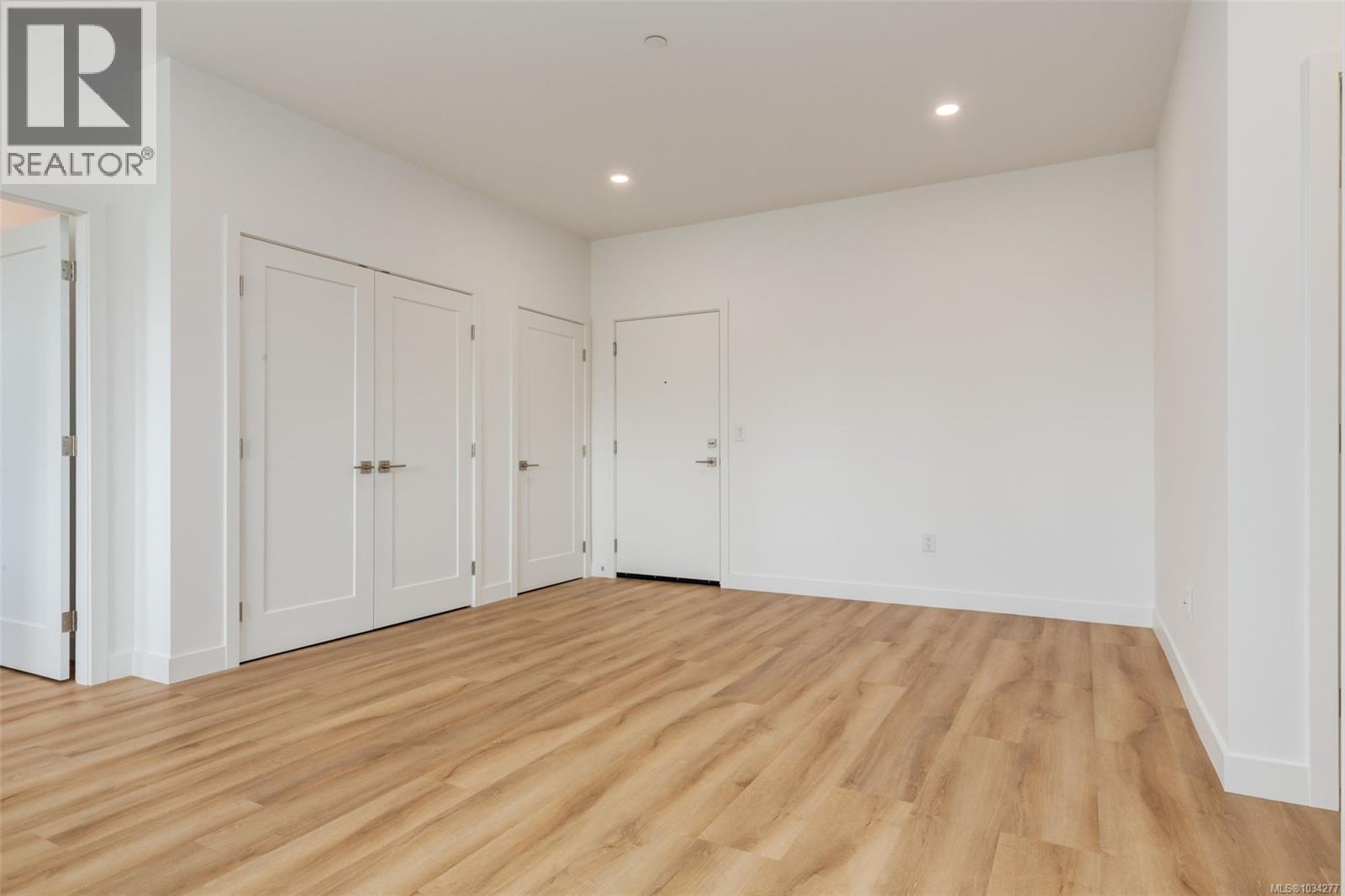 #204 7181 Lantzville Rd - 21
