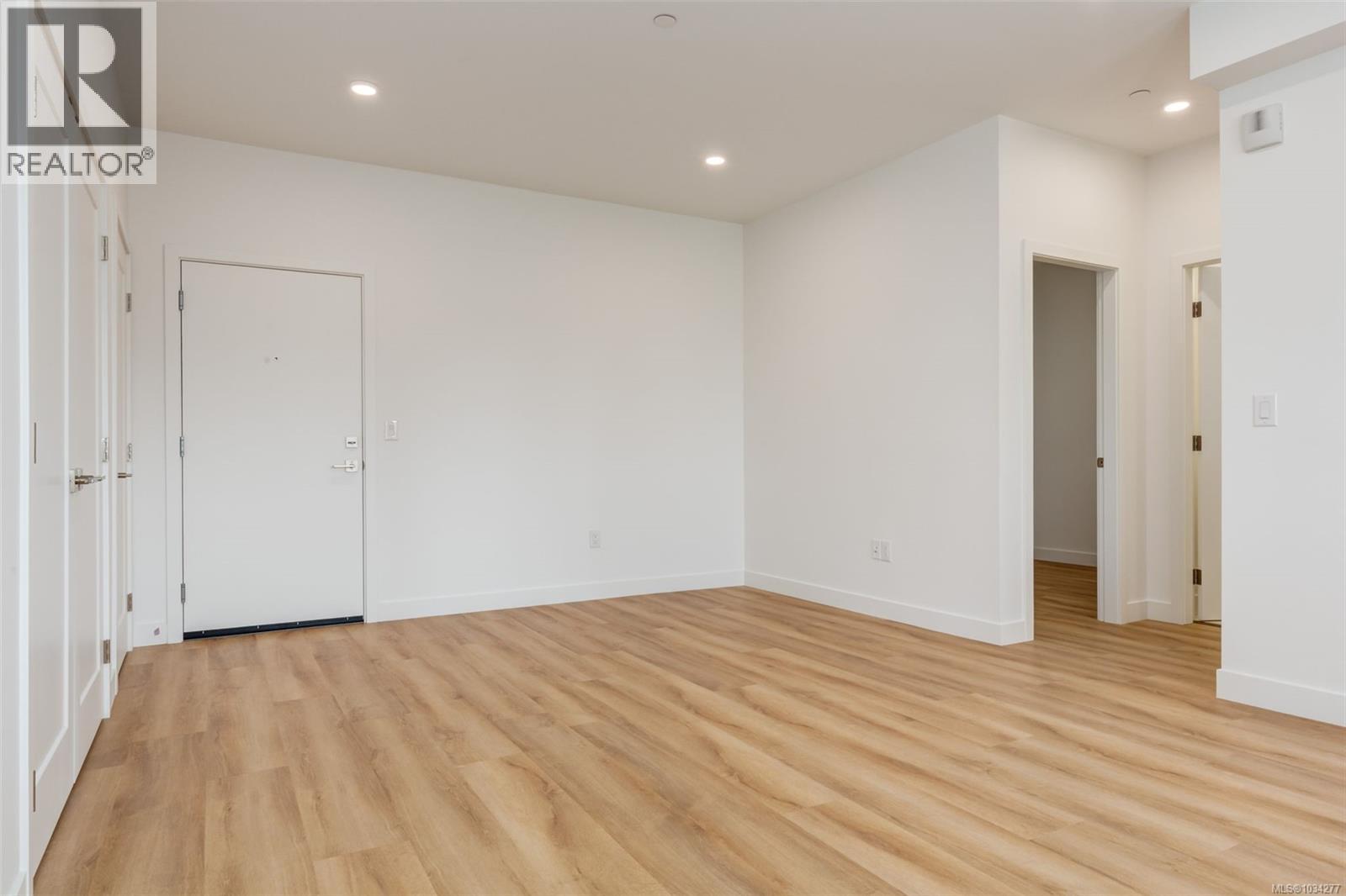 #204 7181 Lantzville Rd - 14