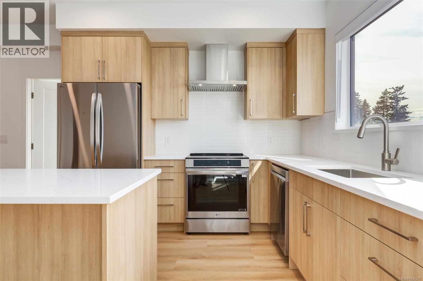 #204 7181 Lantzville Rd - 3
