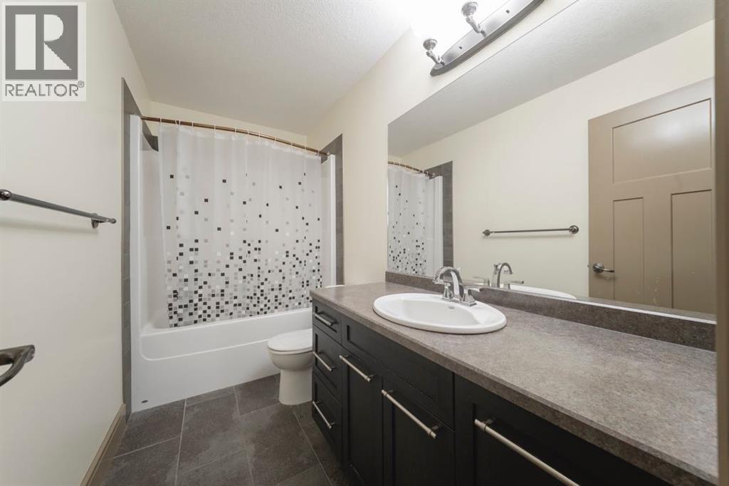 153 Walnut Crescent — photo 27