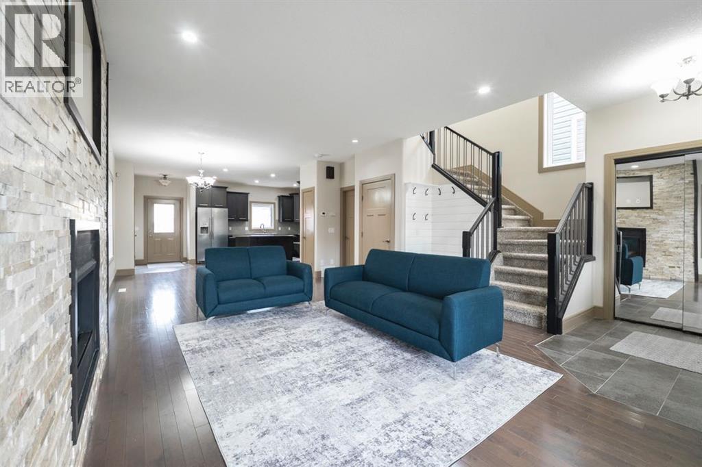 153 Walnut Crescent — photo 6