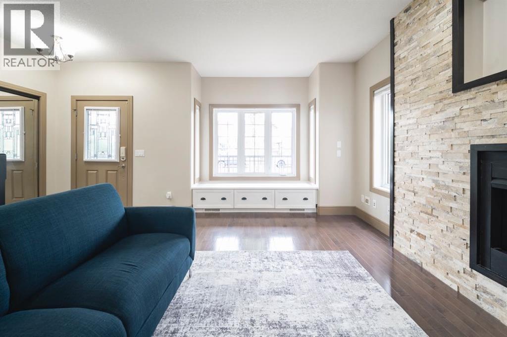 153 Walnut Crescent — photo 7