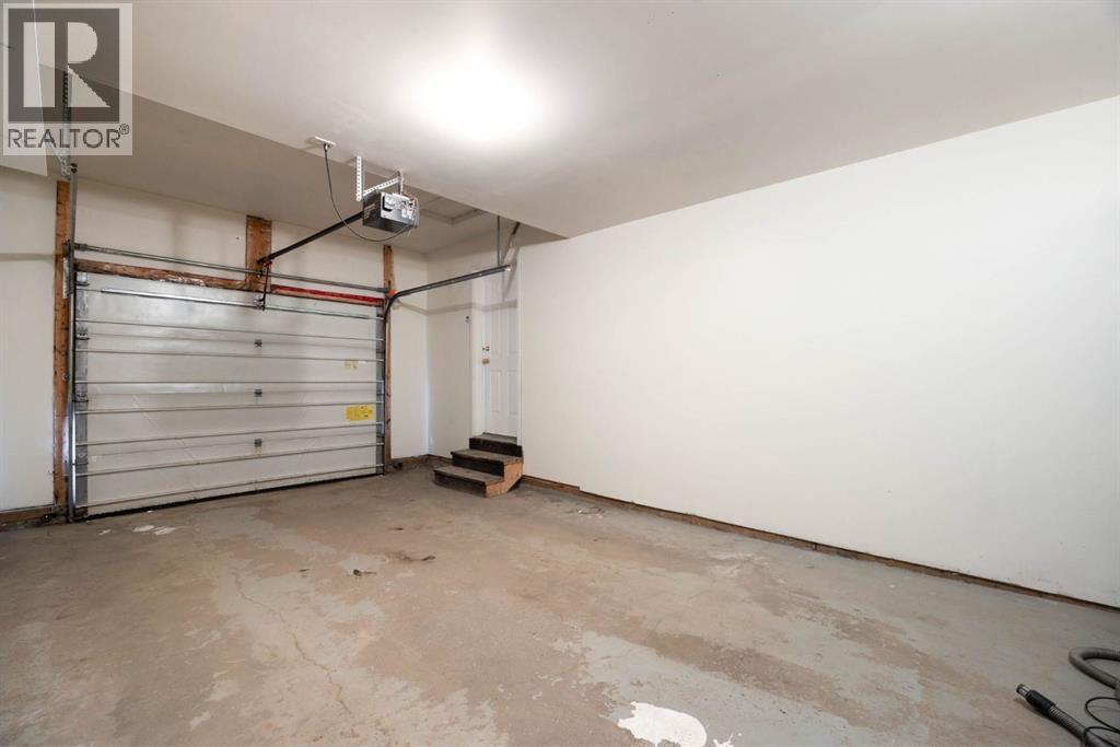 116 Sirius Avenue — photo 27