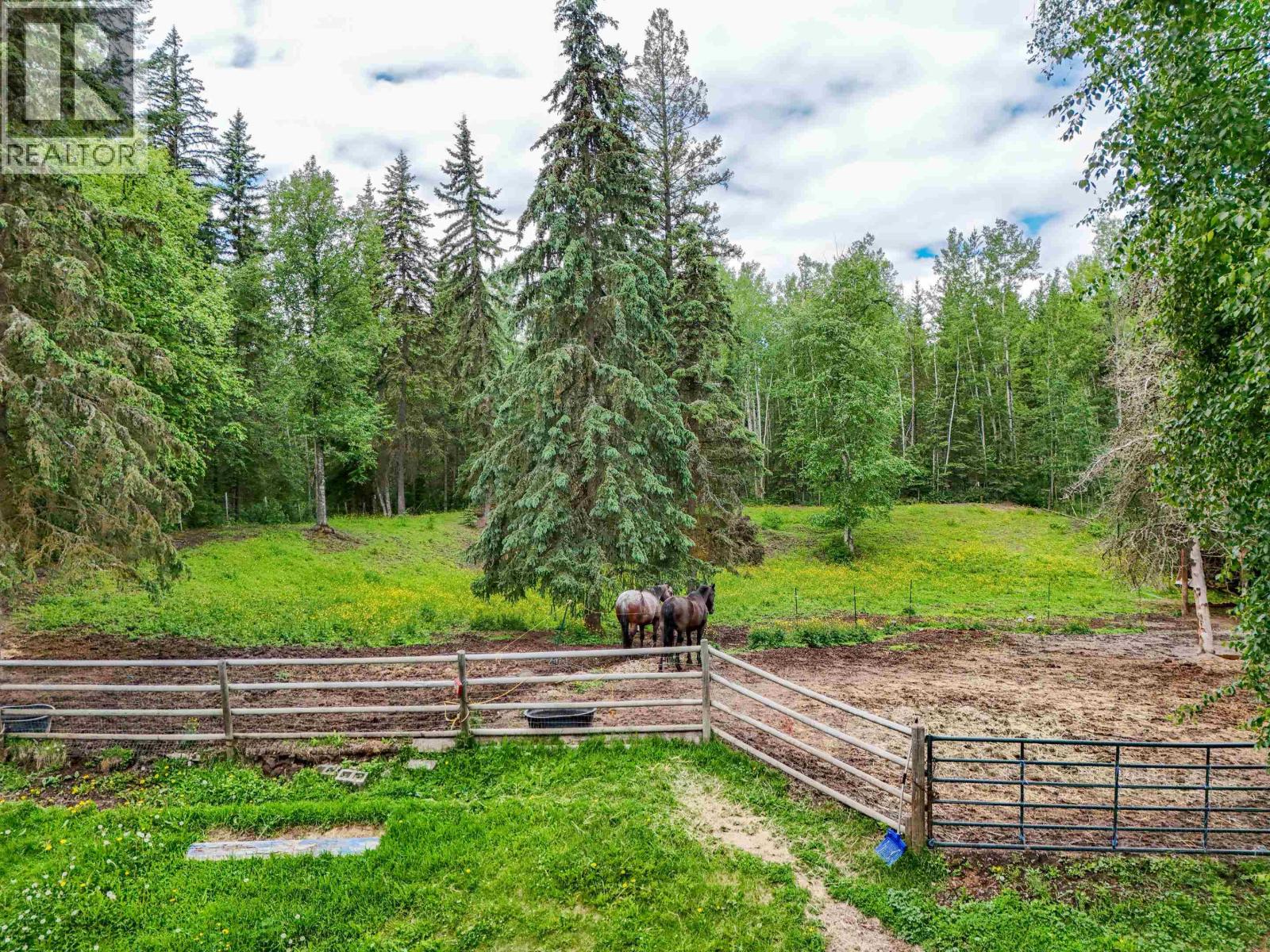 3222 HAYMAN CRESCENT - 32