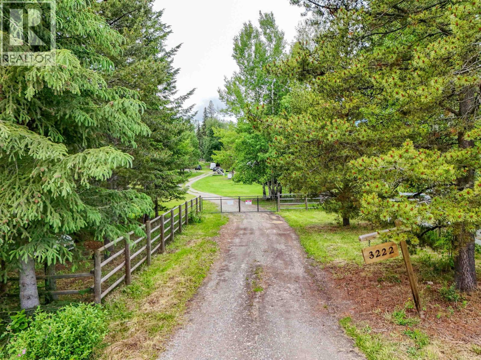 3222 HAYMAN CRESCENT - 4
