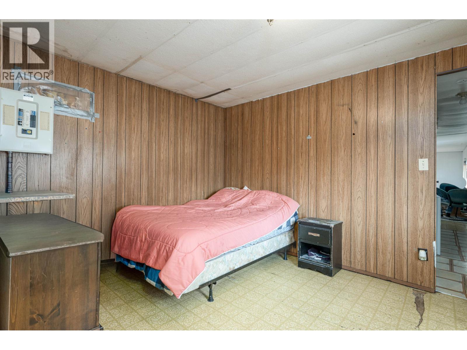 Photo 10 of 32 — 104 3730 LANSDOWNE ROAD · Prince George, BC