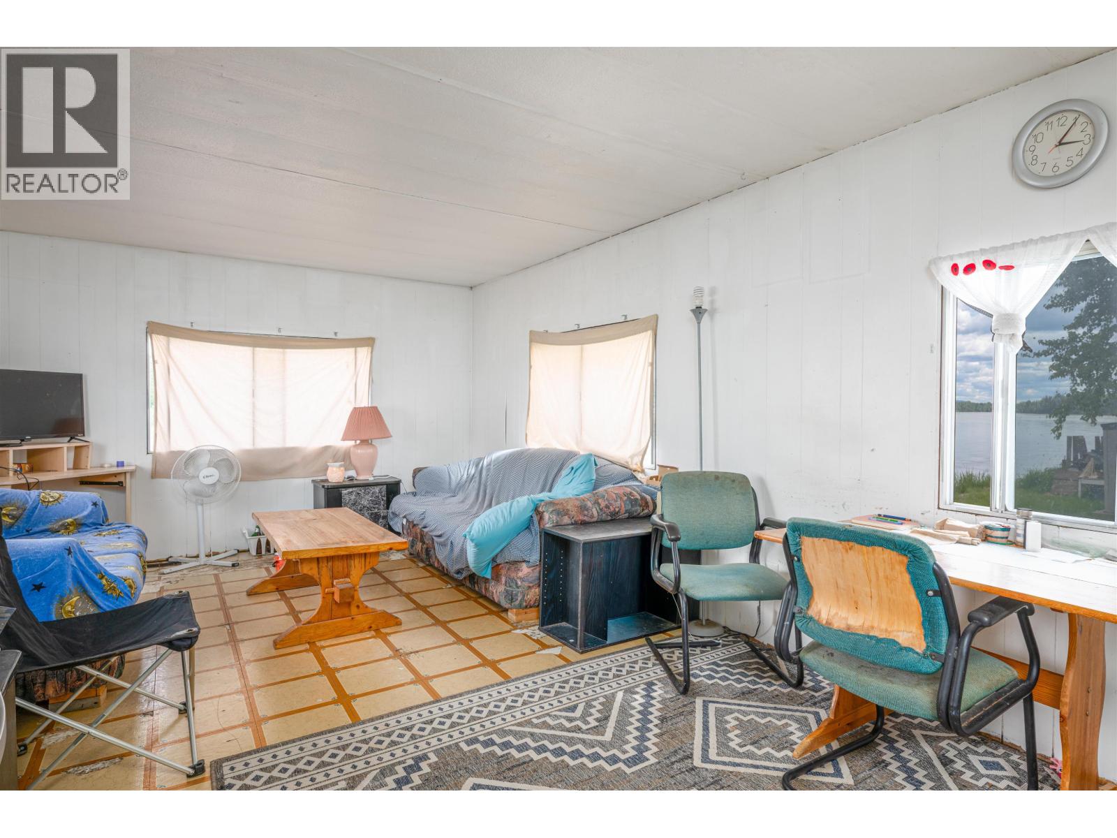 Photo 18 of 32 — 104 3730 LANSDOWNE ROAD · Prince George, BC