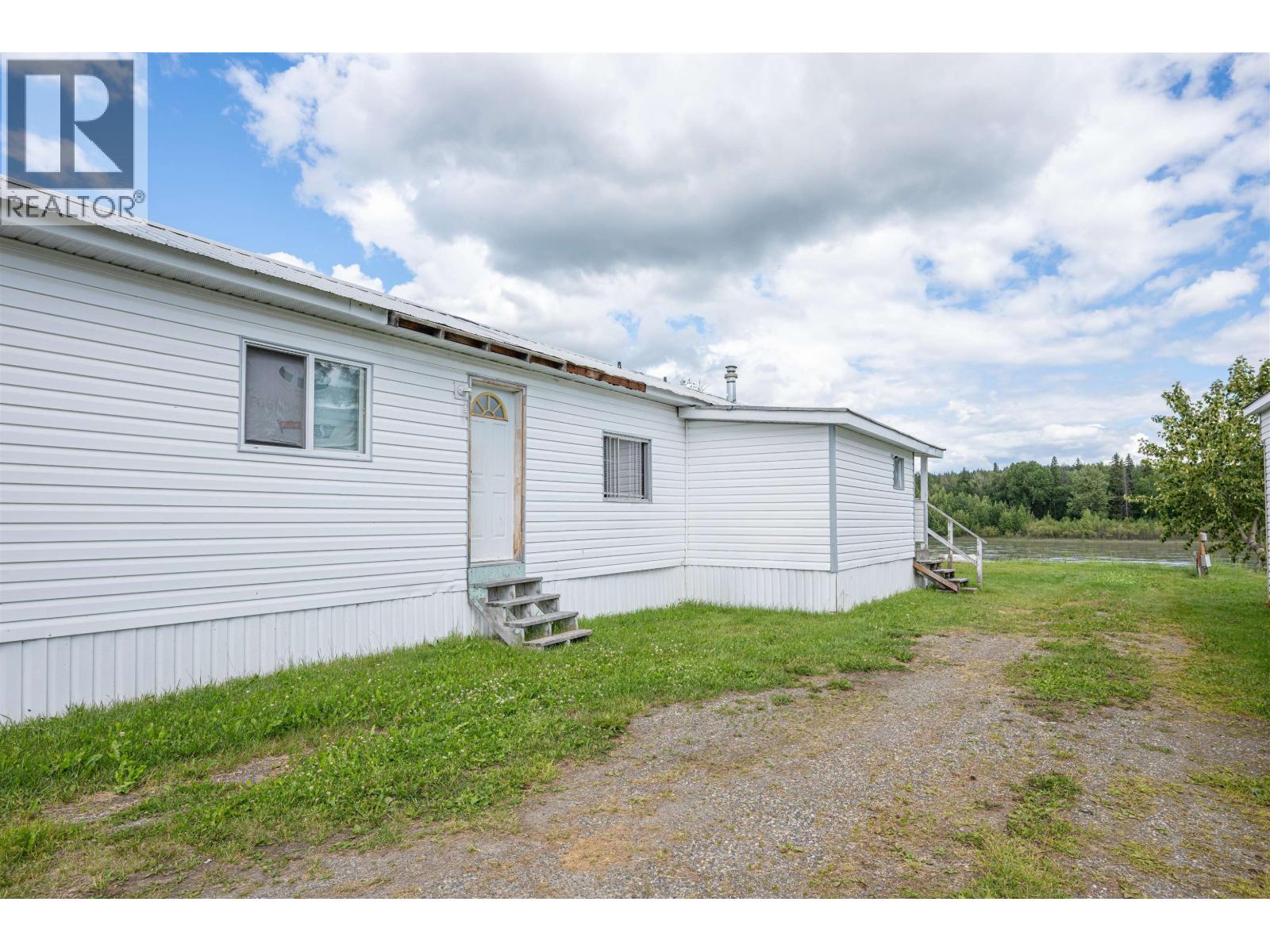 Photo 27 of 32 — 104 3730 LANSDOWNE ROAD · Prince George, BC