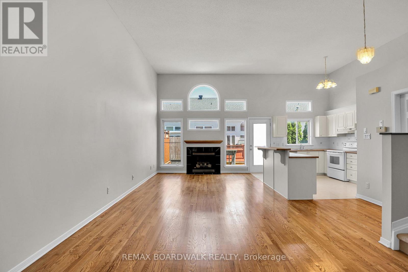 5 MAPLE PARK PRIVATE - 10