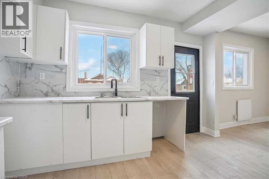 510 BRITANNIA Avenue - 10