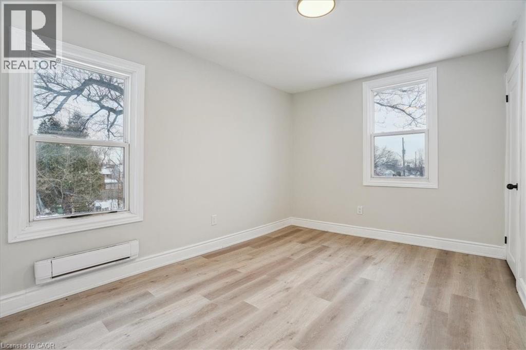 510 BRITANNIA Avenue - 27
