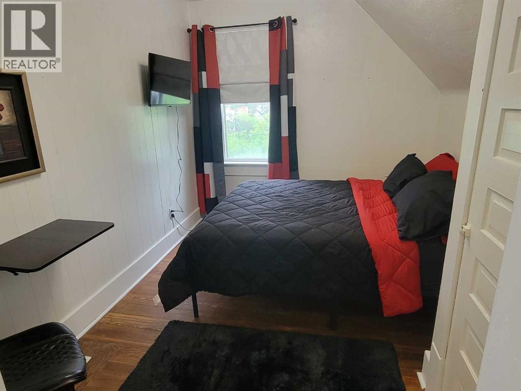 5205 52 Avenue - 25