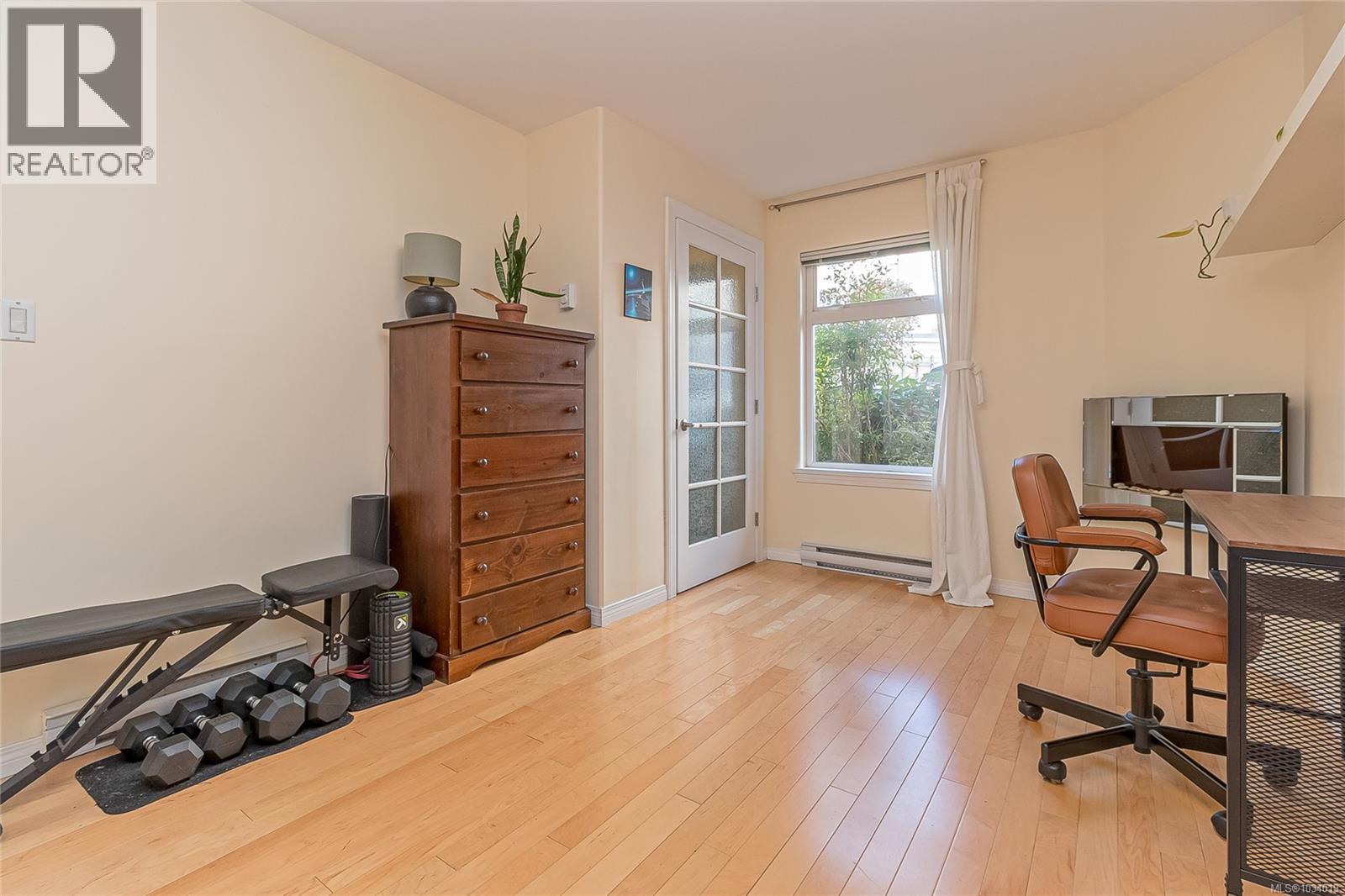 #36 60 Dallas Rd - 35