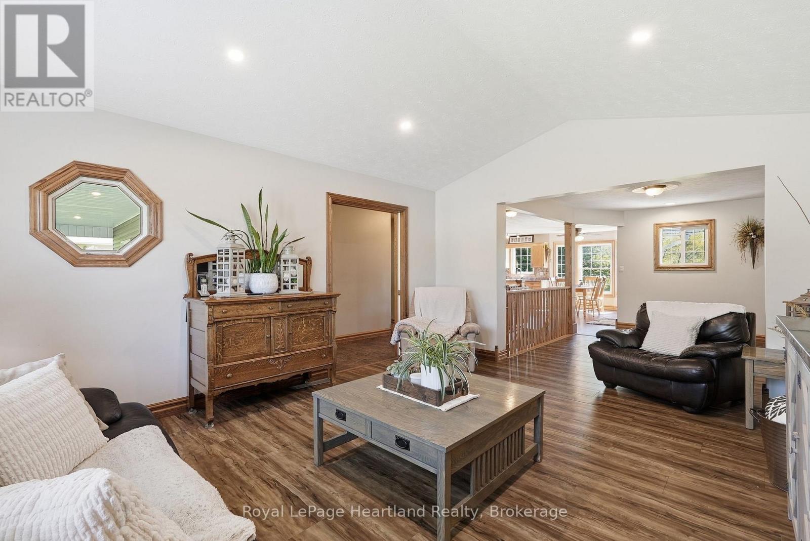 2015 ALMA STREET - 10