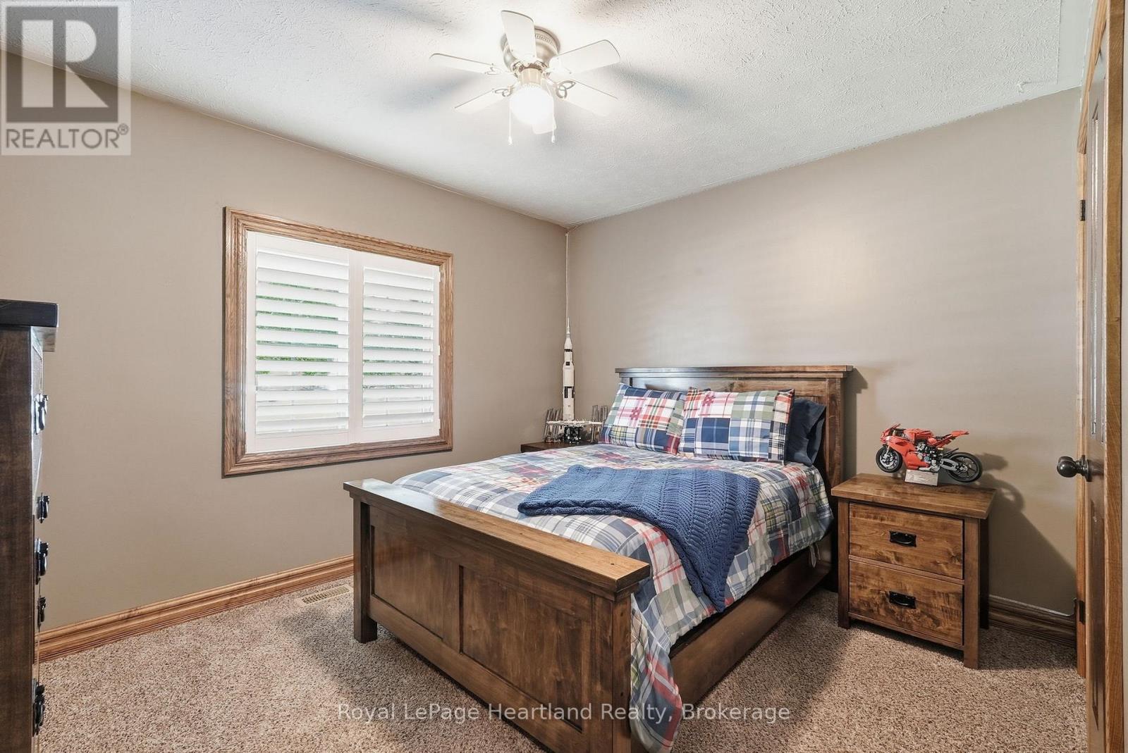 2015 ALMA STREET - 20